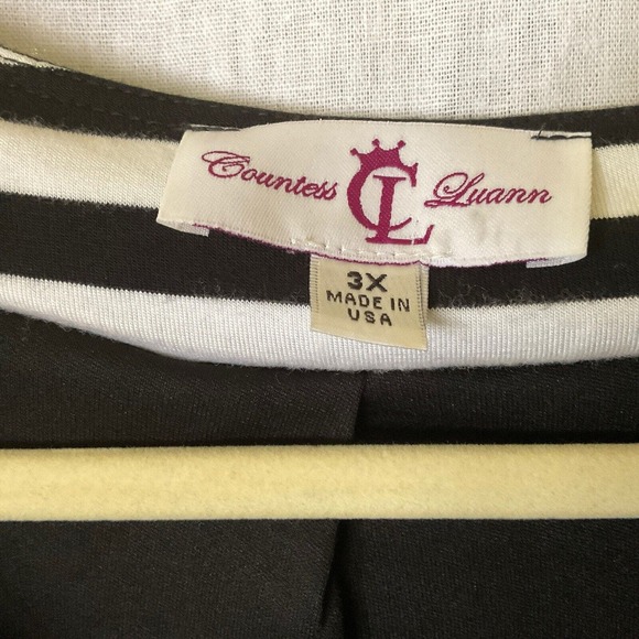 Countess Luann Woman’s Black White Striped Sweater Size 3X Zip Up Rayon Blend - Picture 4 of 9